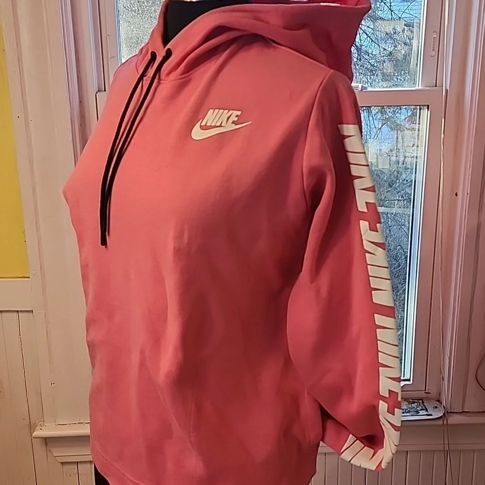 Juniors Nike size medium hooded sweatshirt - Picture 2 of 8